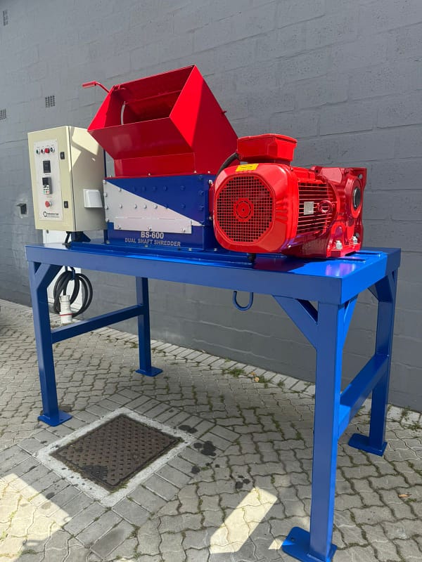 Bs 400 Fitted in 7,5Kw electric motor giving a unbelievable 7000 NM Torque