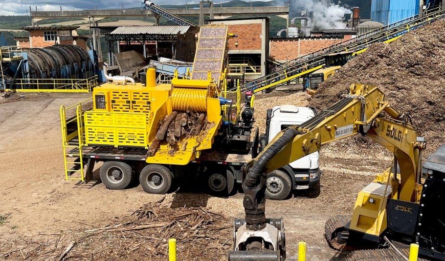 Dragon 12 mounted on specialized truck
