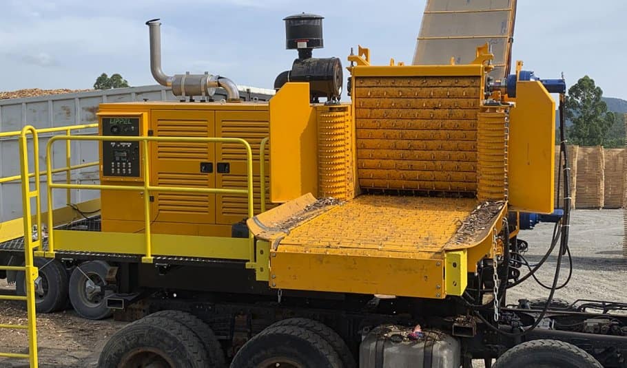 Dragon 1200 with vertical agressive side and front rollers and bed